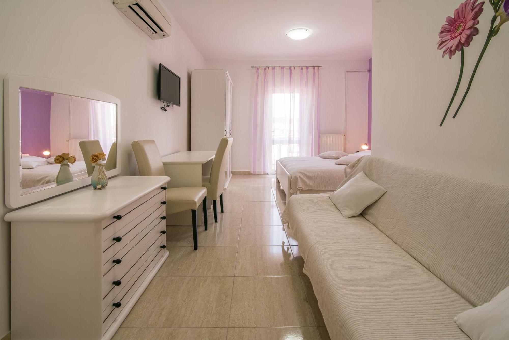 B&B Villa Ana Krk Town Bagian luar foto