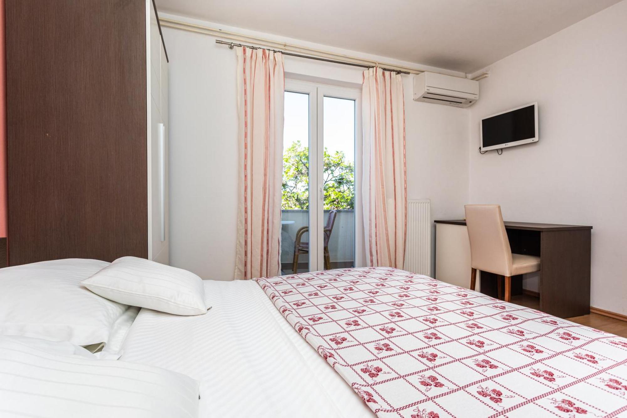 B&B Villa Ana Krk Town Ruang foto