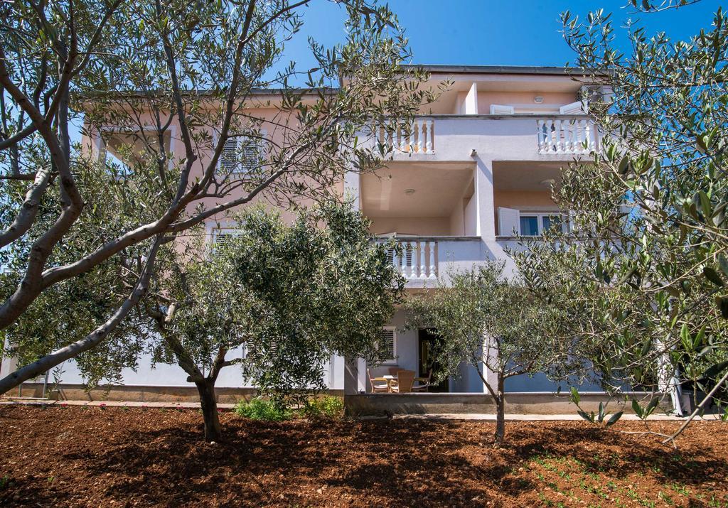 B&B Villa Ana Krk Town Bagian luar foto