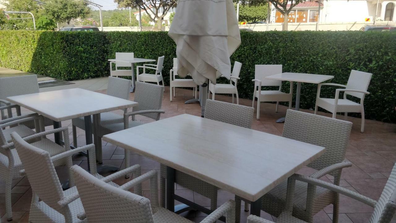 B&B Villa Ana Krk Town Bagian luar foto